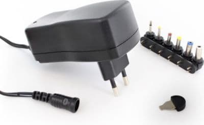 Chargeur secteur METRONIC Alimentation universelle 2,2 A